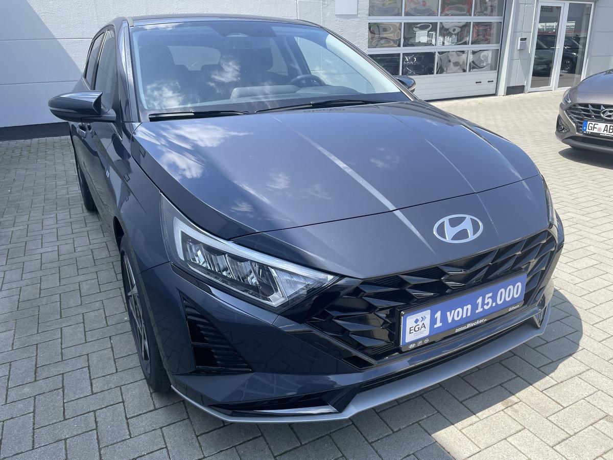 Hyundai i20 1.0 T-GDI 120PS DCT 48V MHEV*Carplay*Klimaauto*LED*Alu17