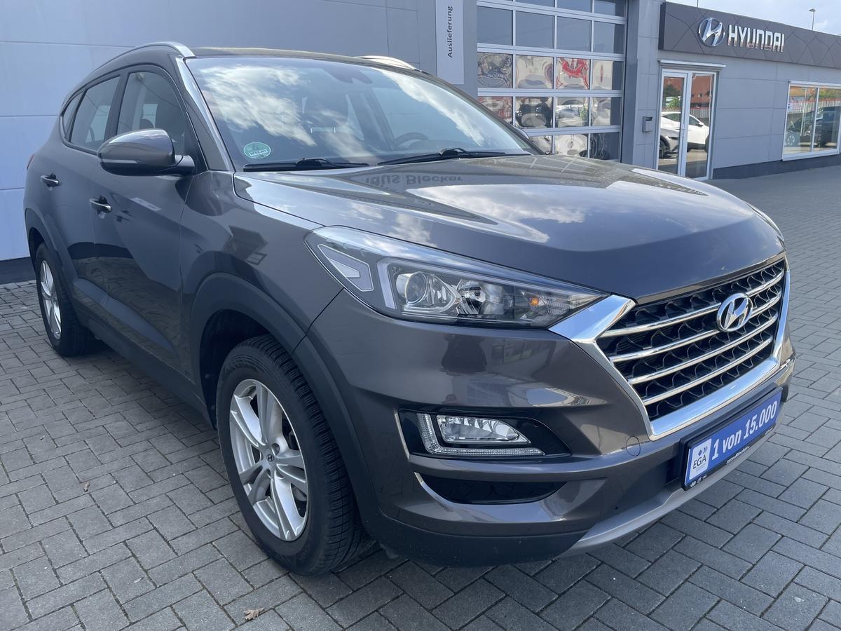 Hyundai Tucson 1.6 Trend 2W*Kamera*PDC*SzHg*Klimaauto*Navi*SR+WR*